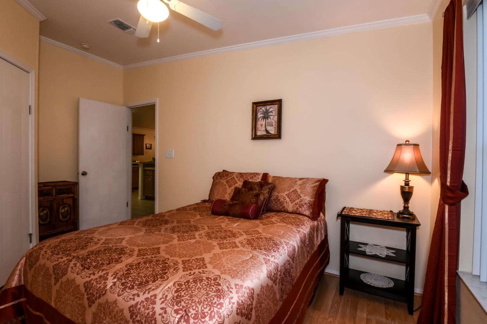 The Blue Nile! Your Florida Vacation Is Calling. Vacation, Leisure Or Business Хомосаса Екстериор снимка
